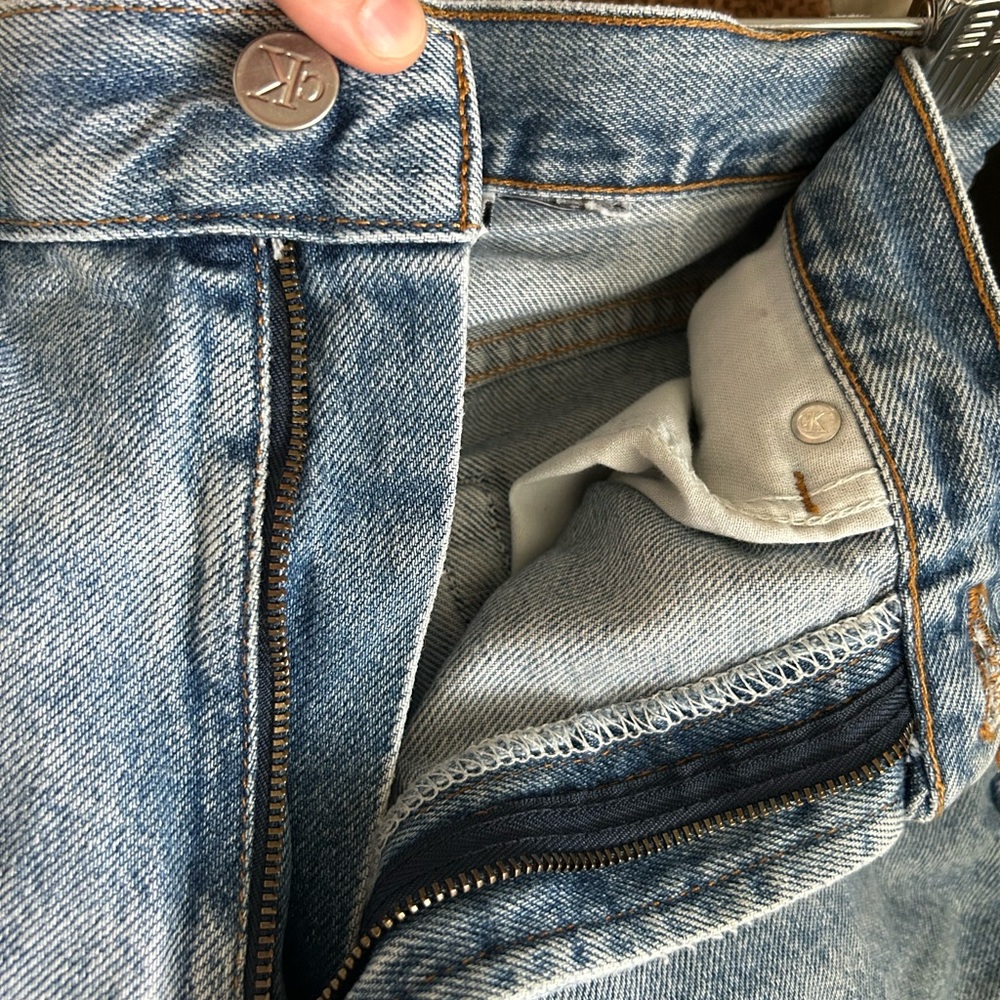 CK Shorts - Picture 5 of 7